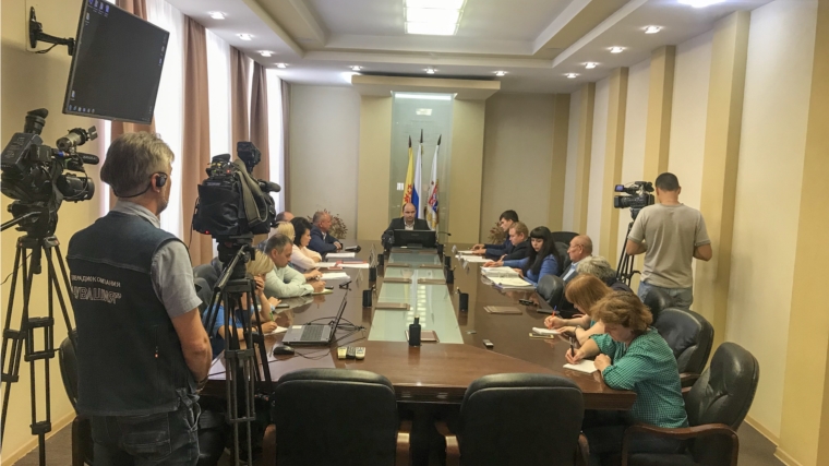Защиту прав участников долевого строительства и причины долгостроев обсудили на брифинге в администрации города Чебоксары